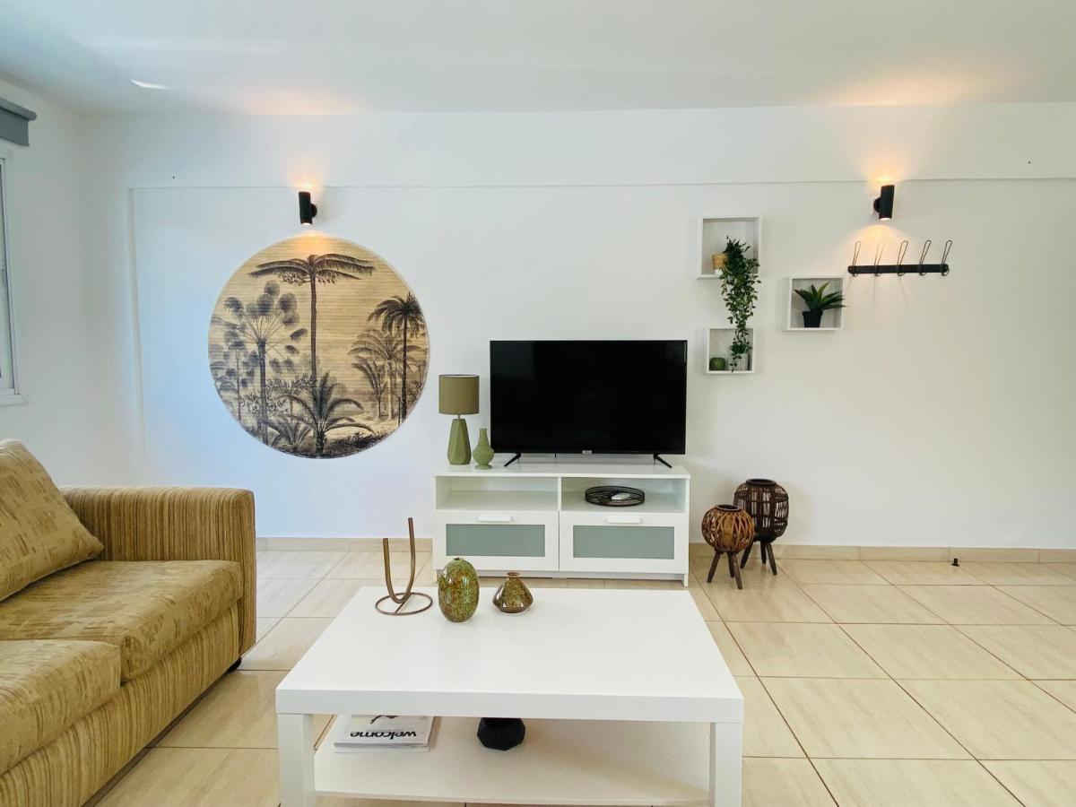 Serena'S 2-Br Apartment In Larnaca Extérieur photo